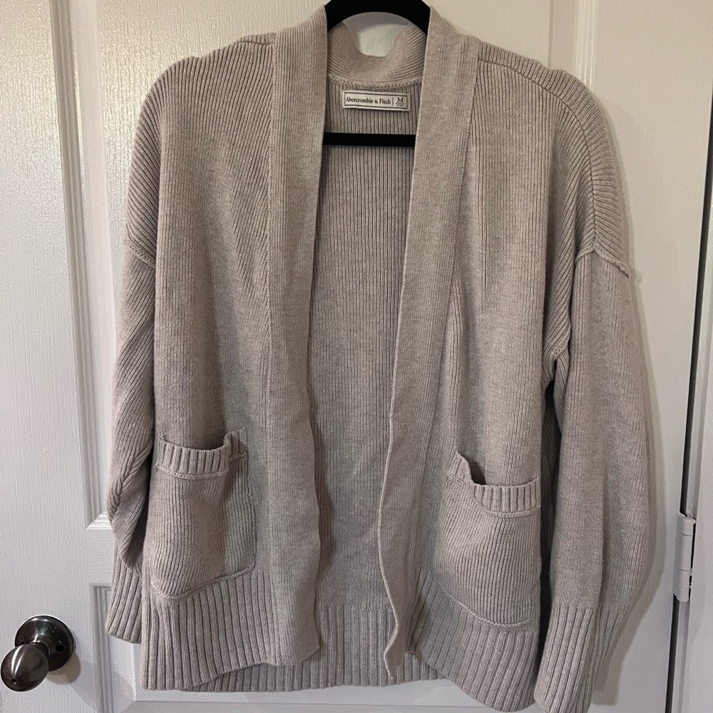 Abercrombie & Fitch Light Beige Cardigan